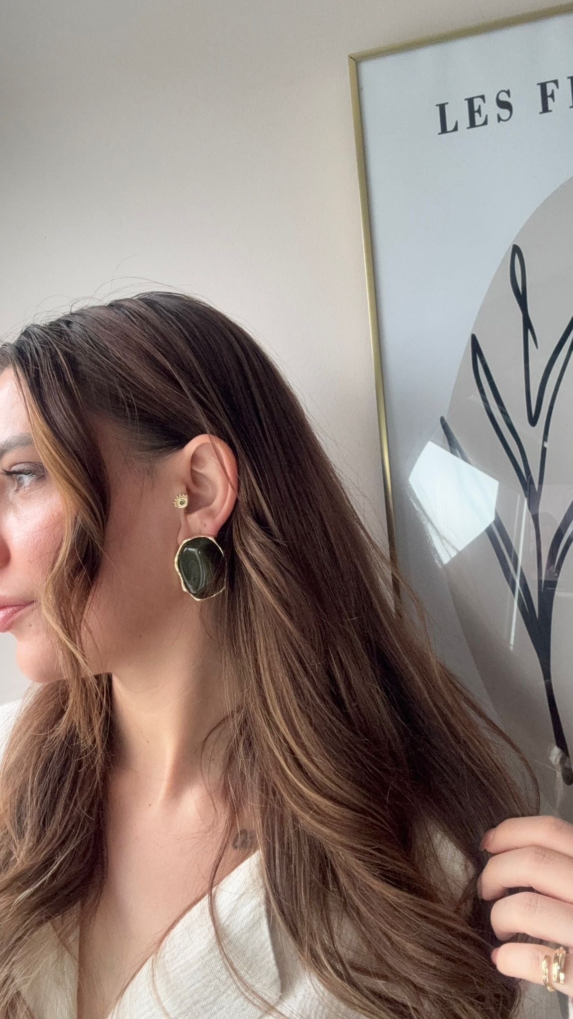 Zümrüt Aura Marka Model Küpe