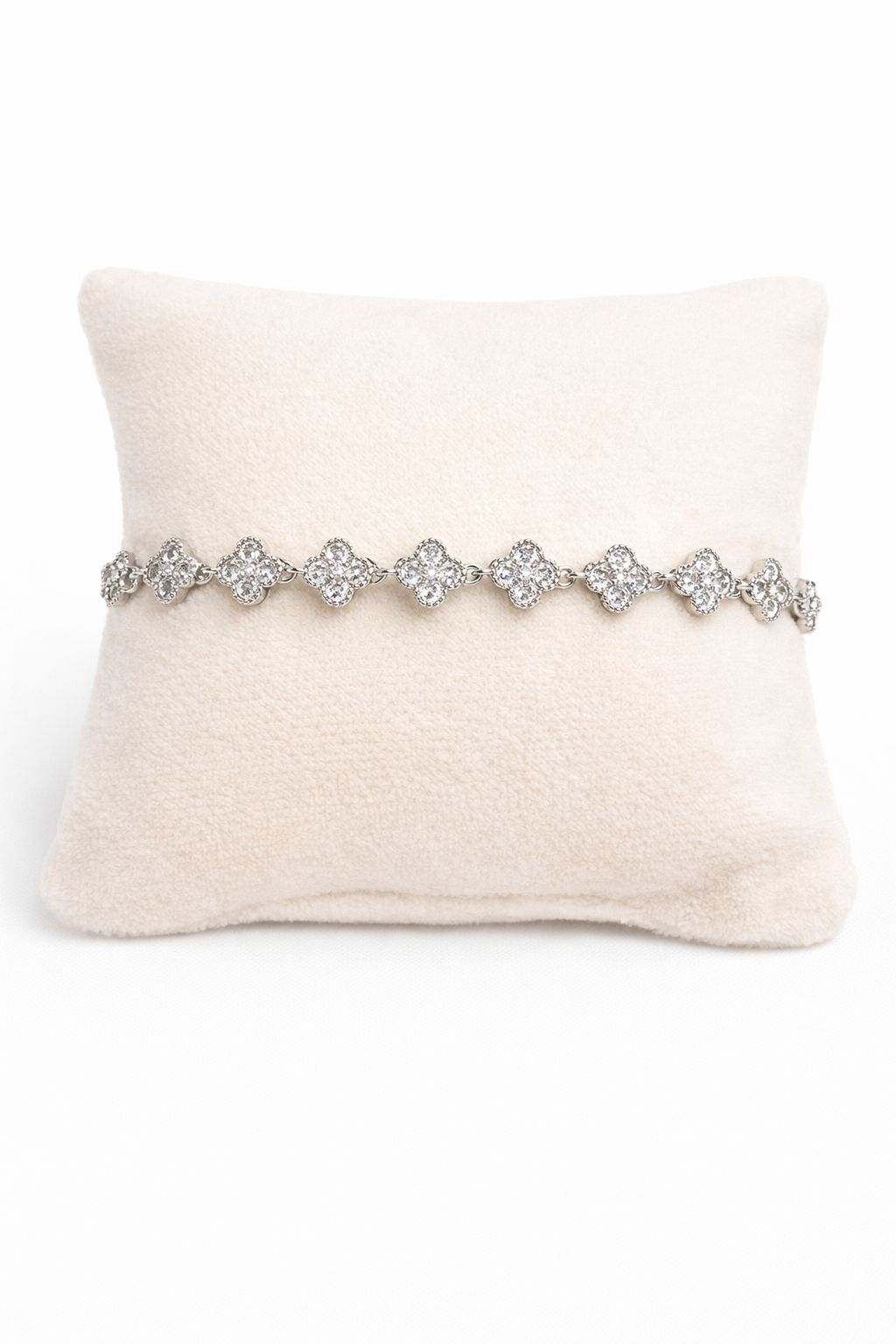 Zirkon Taşlı Yonca Motifli Bileklik