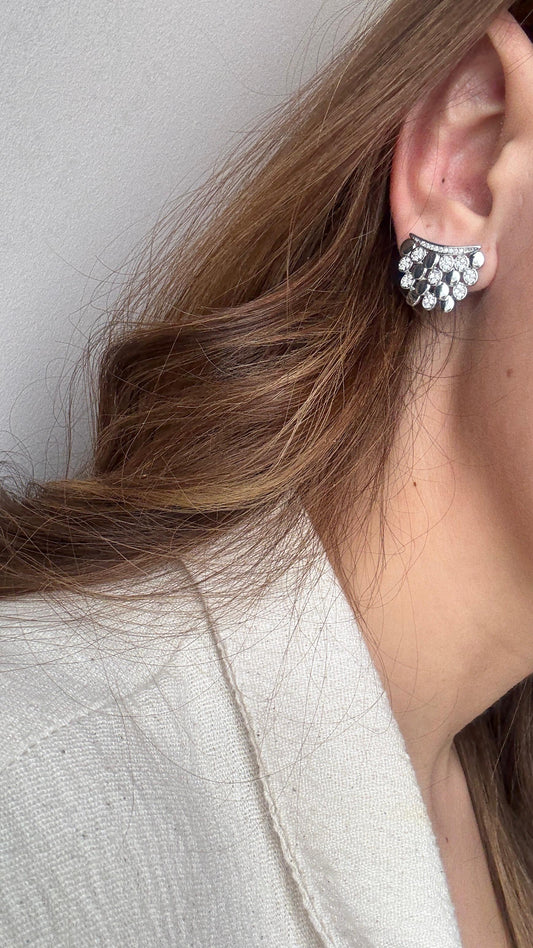 Zirkon Taşlı Kanat Form Küpe